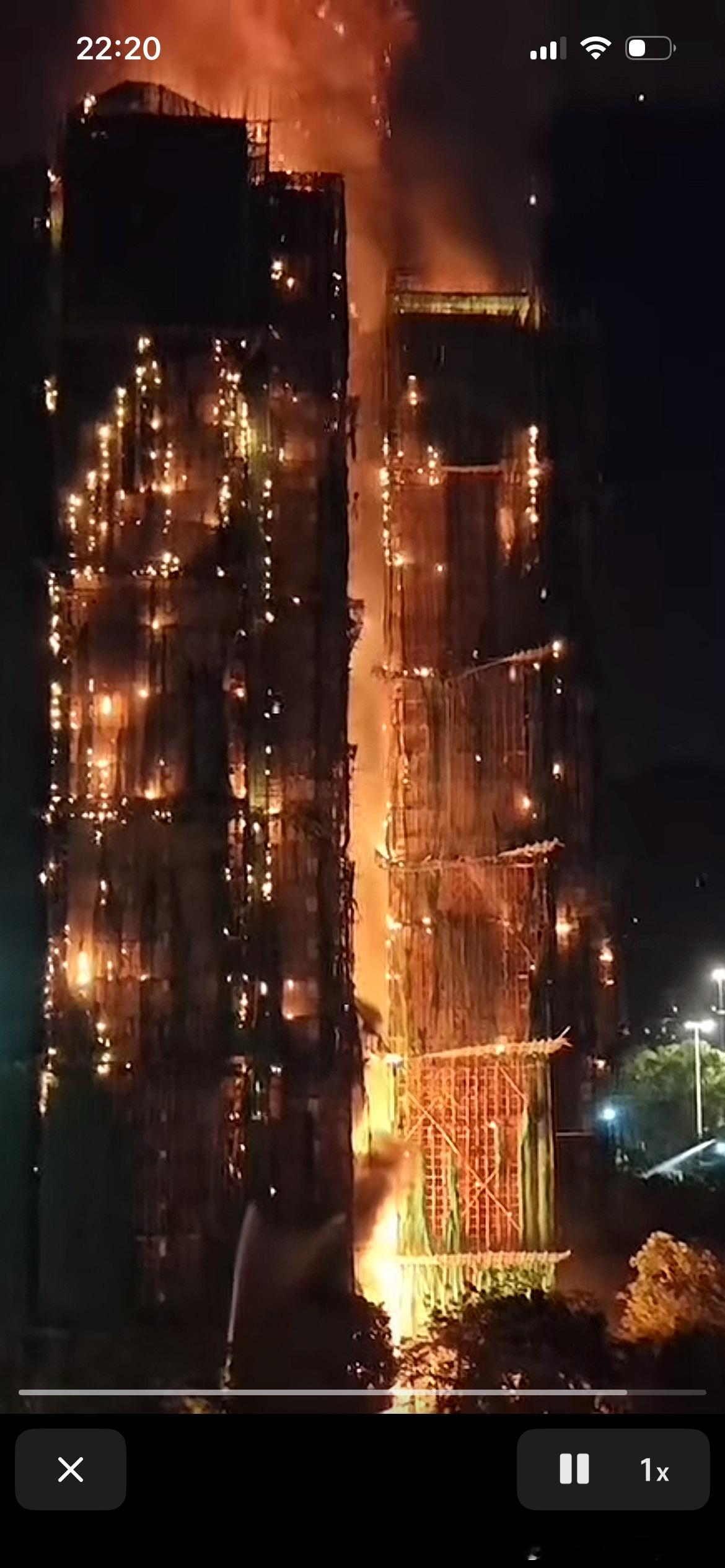 这种全楼外加高层的火灾实在是太可怕了。如果撤离不及时抢救起来难度很大，没等火烧到