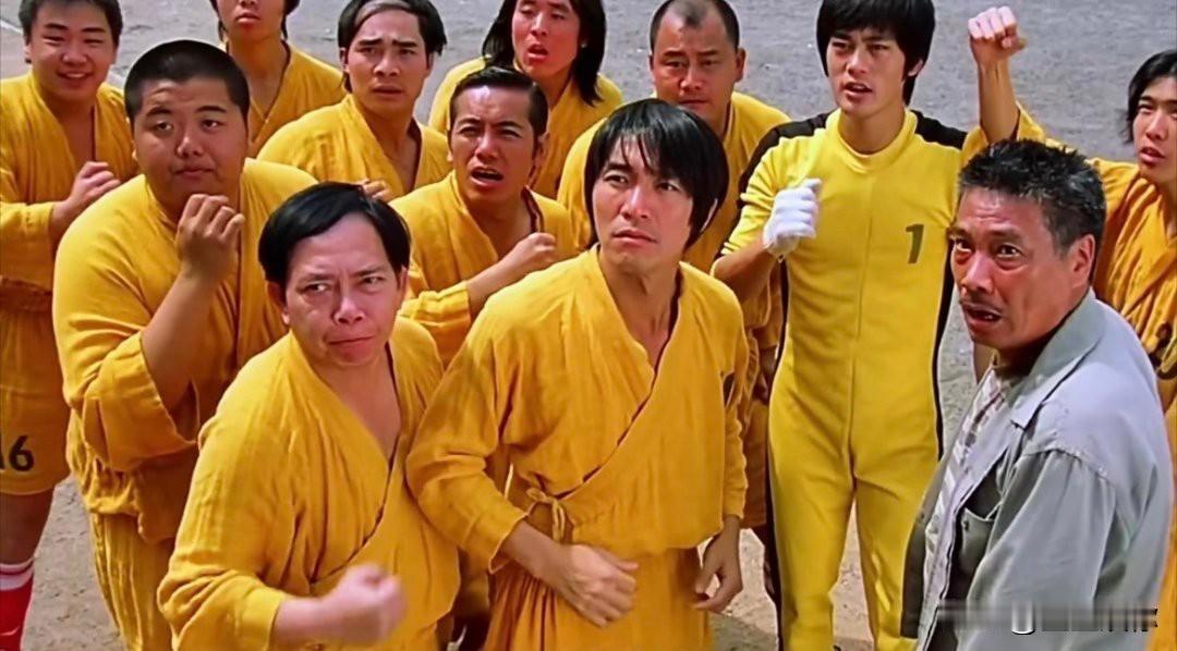 同为功夫足球题材，《功夫女足》和《少林足球》差距一目了然。前者一群妆容精致的美女