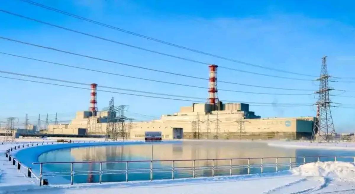 乌军袭击扎波罗热核电站，并导致一人丧生。

俄媒报道，当地时间27日，俄罗斯外交