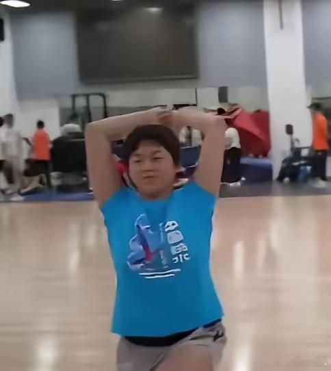 全红婵缺席世锦赛，很多人苛责她胖了，却没有人知道，婵宝胖了，不是因为身体发育，更