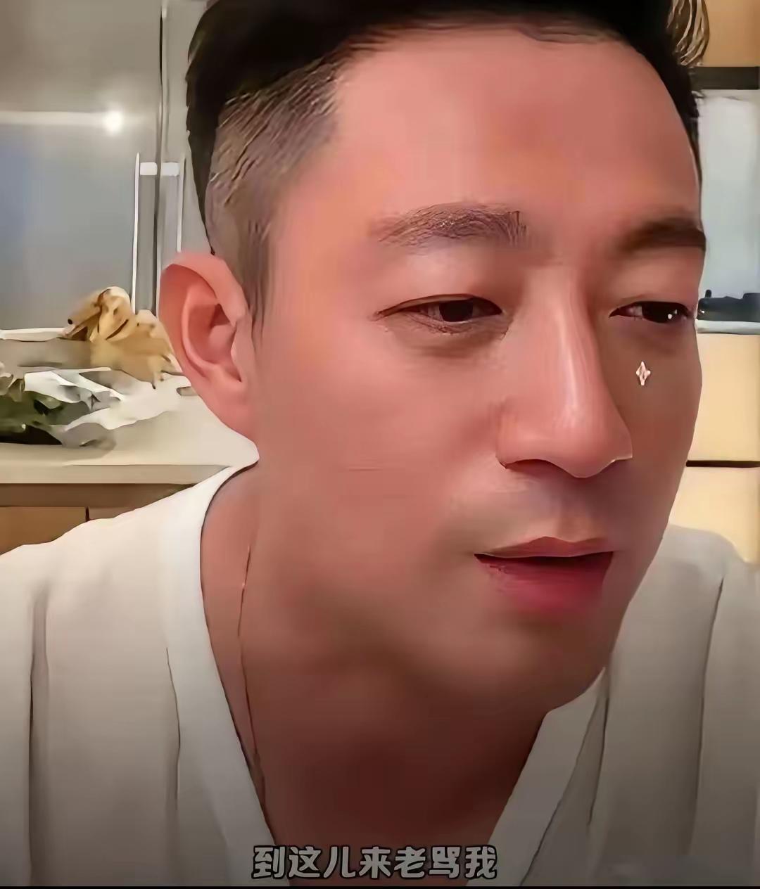 汪小菲真的不可救药了，直播间有人说他不尊重张兰，他直接怼原来是张总的粉丝，一口一