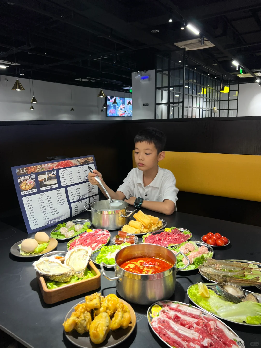 被长安万科这家粤莞记粥底牛肉火锅给香迷糊