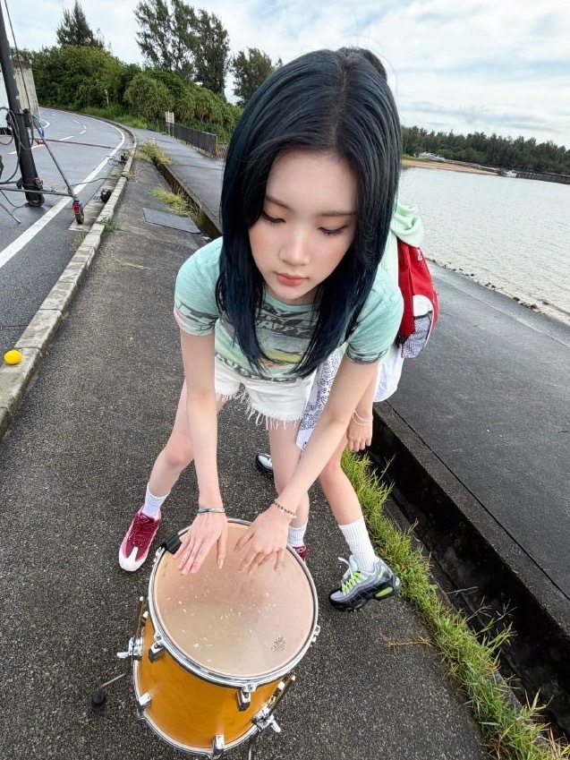 卧槽我真的太喜欢这个角度了 这小笨蛋猪到底要萌成什么样子啊[awsl] ​​​