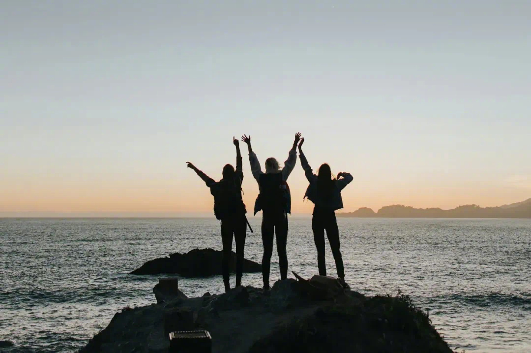 普通人之所以“普通”，是因为他对于自己，对于这个世界的感知力就很平庸；优秀的人之