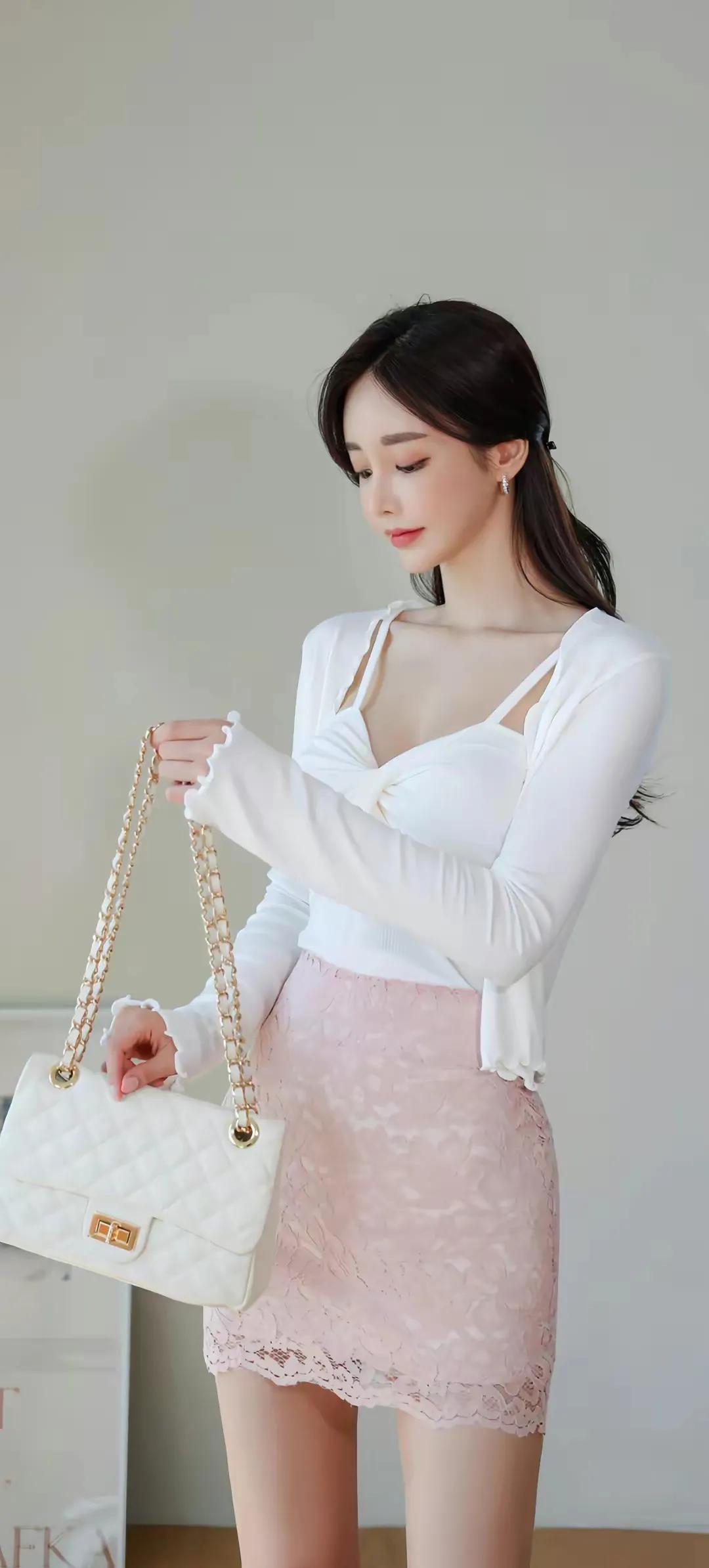 #美女穿搭分享推荐，让美更完美#孙允珠
