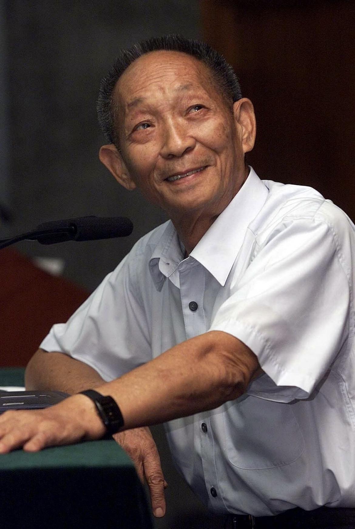 杂交水稻之父🌾。袁隆平出生于北平（现北京市） 1953年毕业于西南农...