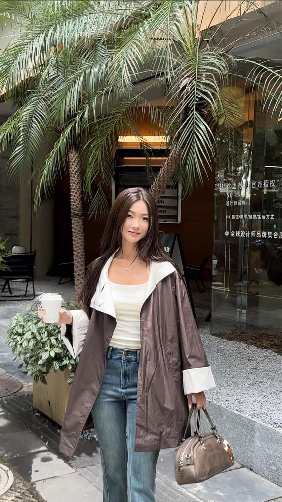 多种风格中来回切换。
