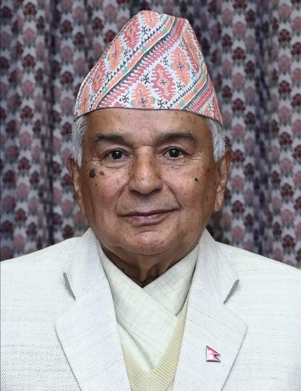 尼泊尔总统访日遇冷！首相高市早苗拒握手，借口手伤引热议

这回尼泊尔可是真把“热