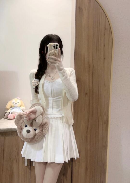 喜欢今天的穿搭～🐰
