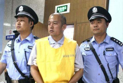 1995年，21岁的聂树斌被枪决了，他妈连最后一面都没见着。2005年，真凶王书