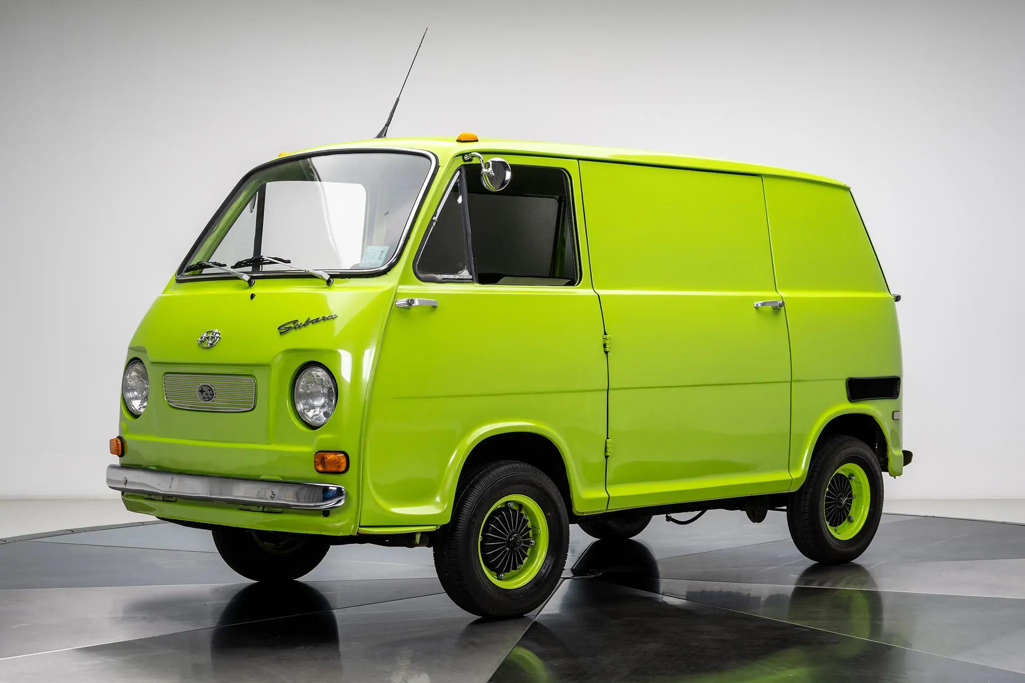 斯巴鲁   1969年斯巴鲁Sambar 360微型K-Car厢式货车，该车型原
