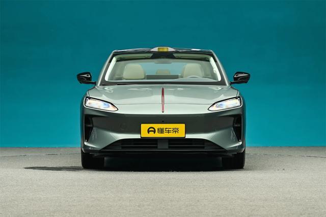 红旗天工07开启预售：起售价为18.99万元
9月21日，一汽红旗汽车带来了新车