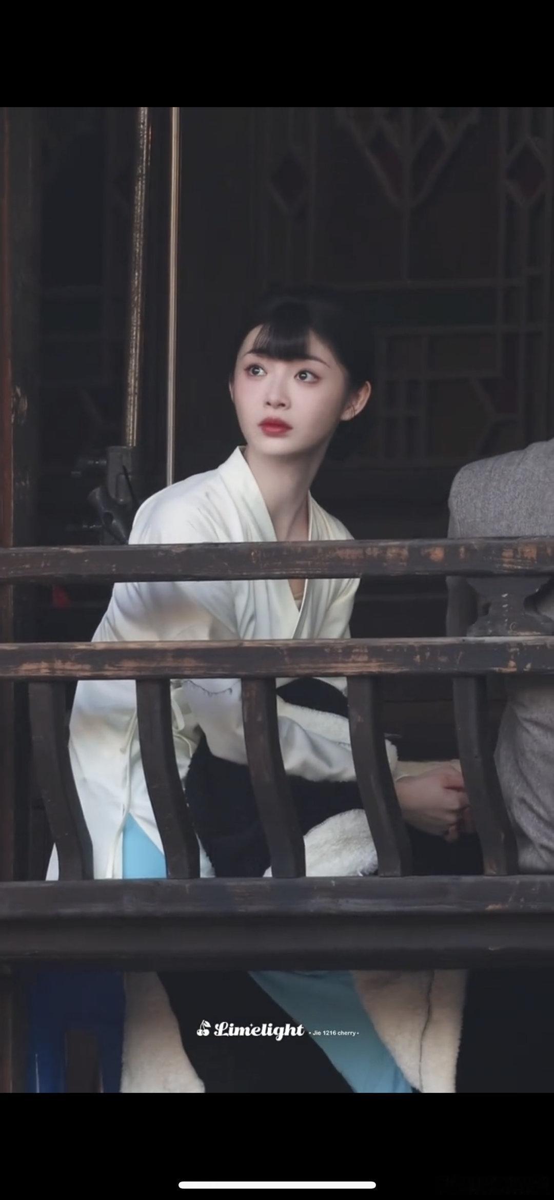 周洁琼玉簟秋路透怎么样，看起来脸好小啊 