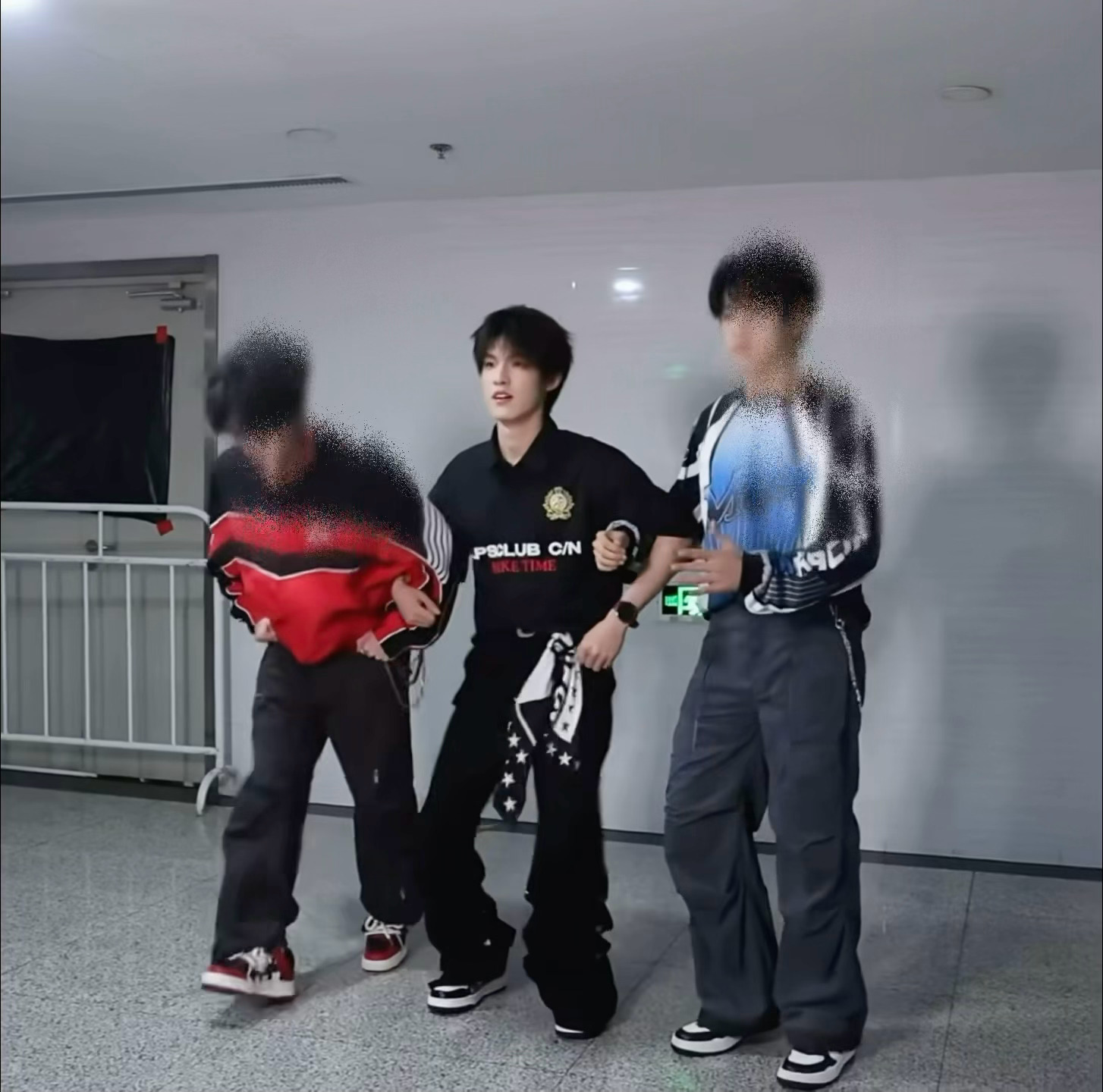 张泽禹这个卡点太好笑了哈哈哈哈张泽禹一路向海的少年