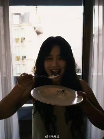 马思纯一演戏面相都变了 戏里戏外判若两人！马思纯一演戏气质直接切换，角色自带凌厉