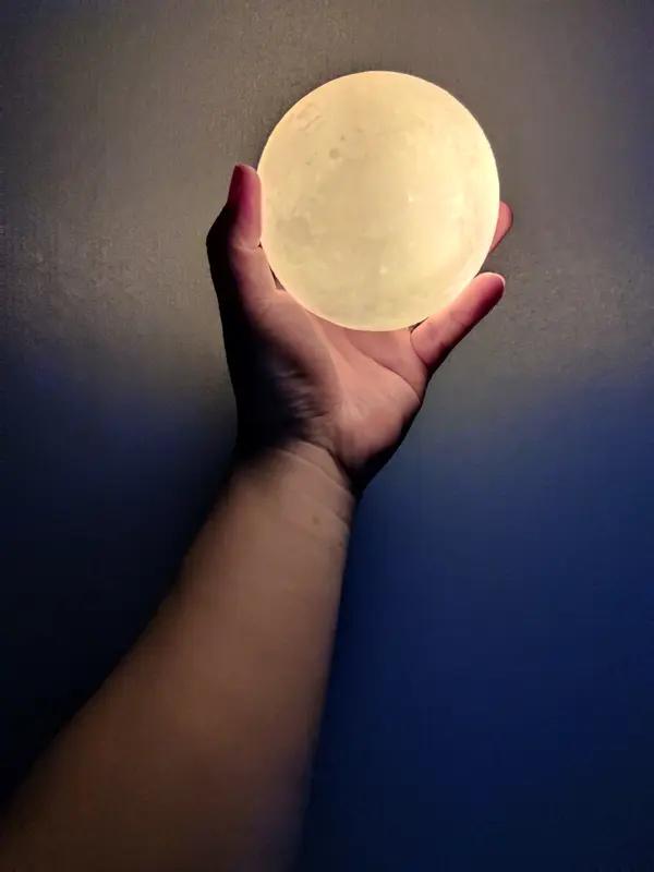 失眠，真成了现代人的无声流行病。每天晚上，无数人瞪着眼睛数羊，就是睡不着。不过，