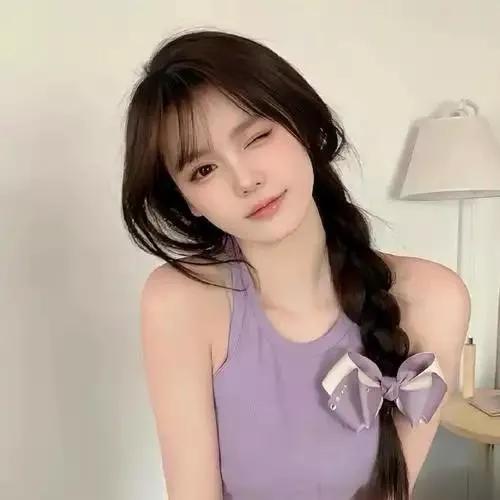 少女心满满，紫色蝴蝶结甜美穿搭嫩粉色系穿搭 粉系少女感穿搭 温柔粉色穿搭 粉色穿