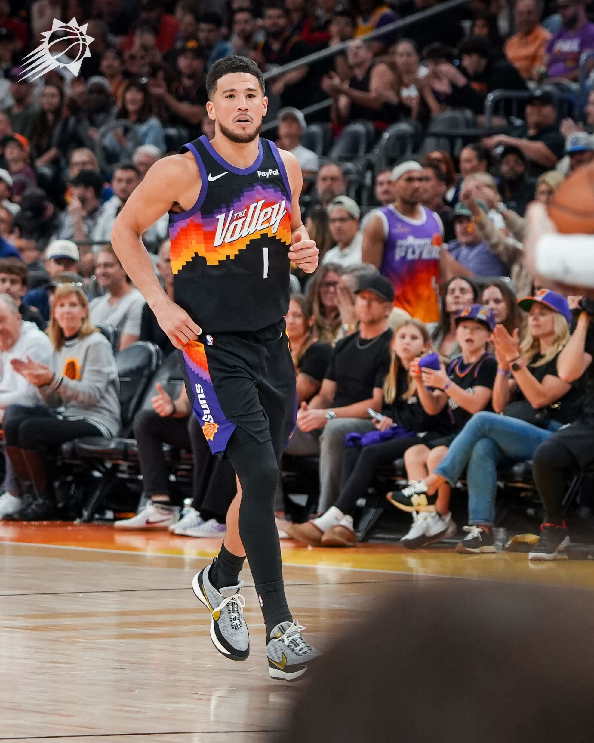 再次命中！布克已经拿到29分‼️30+有没有戏？？？菲尼克斯太阳 ｜旭日东升 ｜