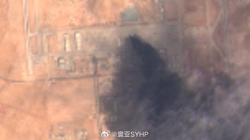 美国预警机遭伊朗袭击被毁3月27日，伊朗对沙特对苏丹亲王空军基地发动的导弹/无人