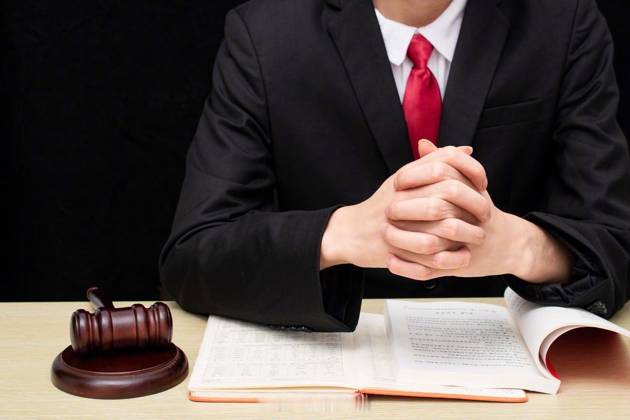 【男子砸坏KTV电视获刑九个月男子故意毁坏财物10320元被判刑 】11月17日