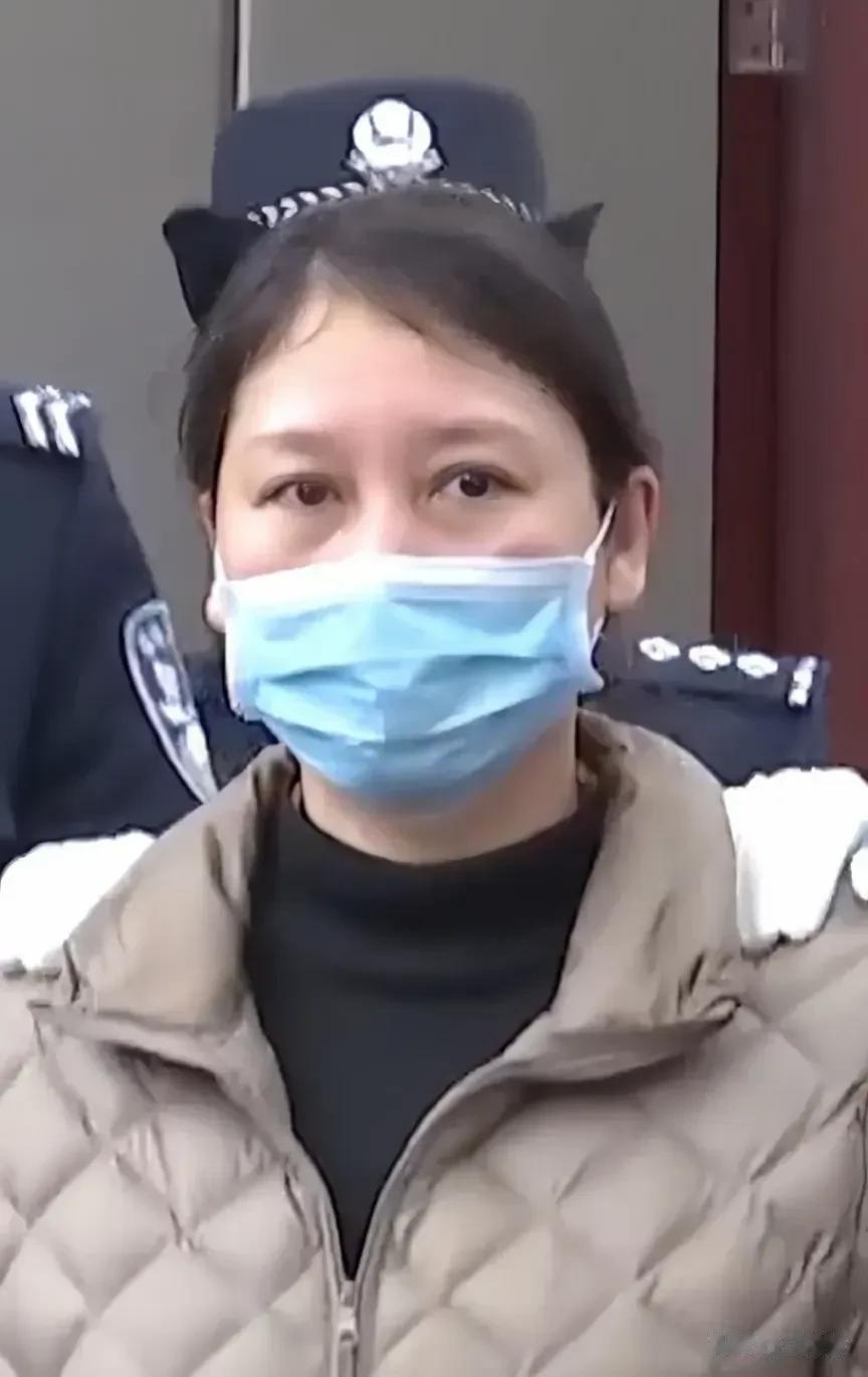 昨天，身负7条人命的劳荣枝被打了一针，二哥劳声桥情绪激动的说:我没去现场之前，法