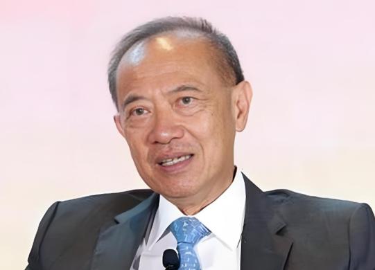新加坡前外长杨荣文一语戳破窗户纸：美国天天叫嚣制裁威胁，摆出一副随时动手的架势，