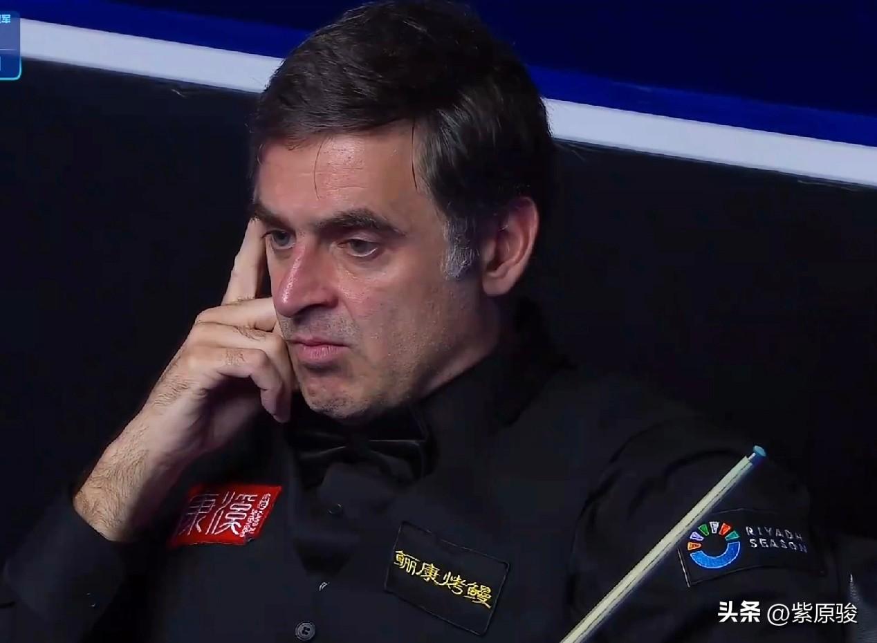 世界公开赛决赛第一阶段，火箭奥沙利文4-5落后塔猜亚。从4-0到4-5，火箭状态