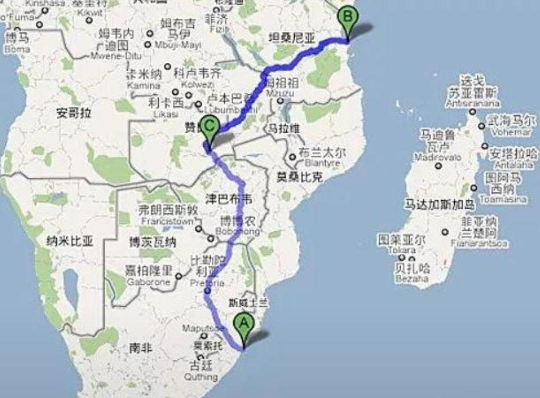 坦赞铁路再激活。
（如图所示）曾经中国花费巨资和人力的援建的坦赞铁路，由于当地人