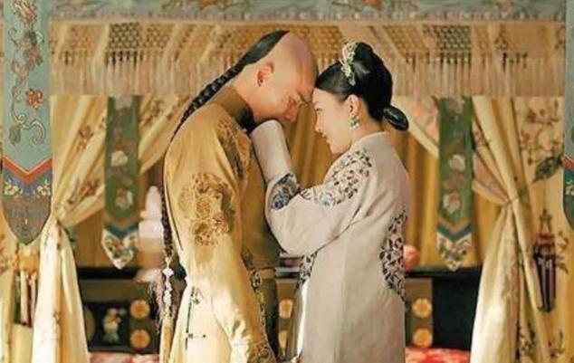 乾隆醒来，对一个宫女说，“你来伺候朕冲龙沟。”宫女听完开心不已，赶紧回应，“奴婢