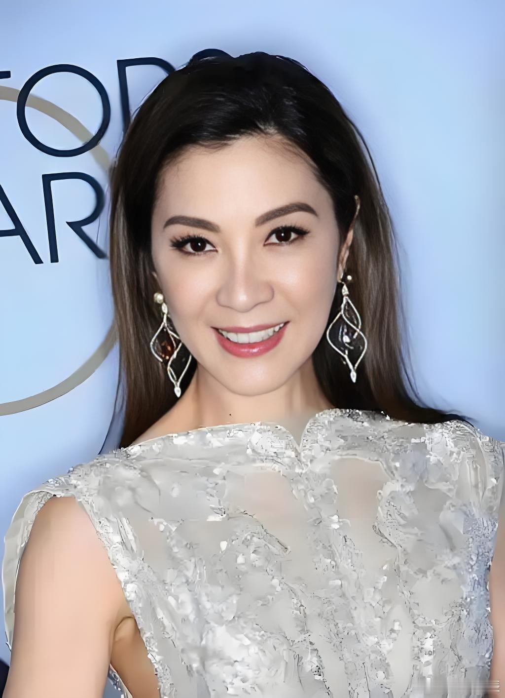 杨紫琼已争气争气再争气人生拥有无限可能，不放弃梦想就能冲破桎梏，从选美冠军到奥斯