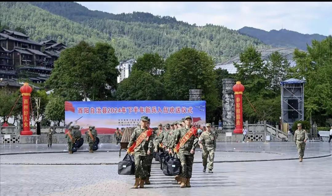 我一直都在从事服务性质的工作

今早醒来，脑海中突然浮现出了一个问题，回想我的人