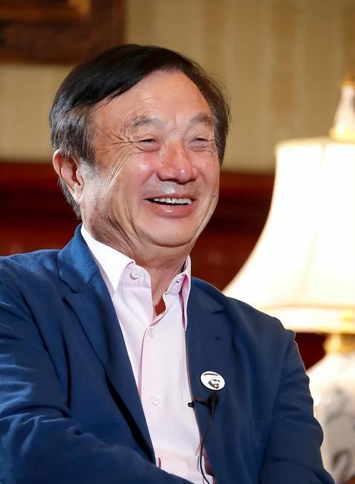 很多人认识任正非，是从华为开始的。这位1944年出生在贵州镇宁的企业家，祖籍在浙