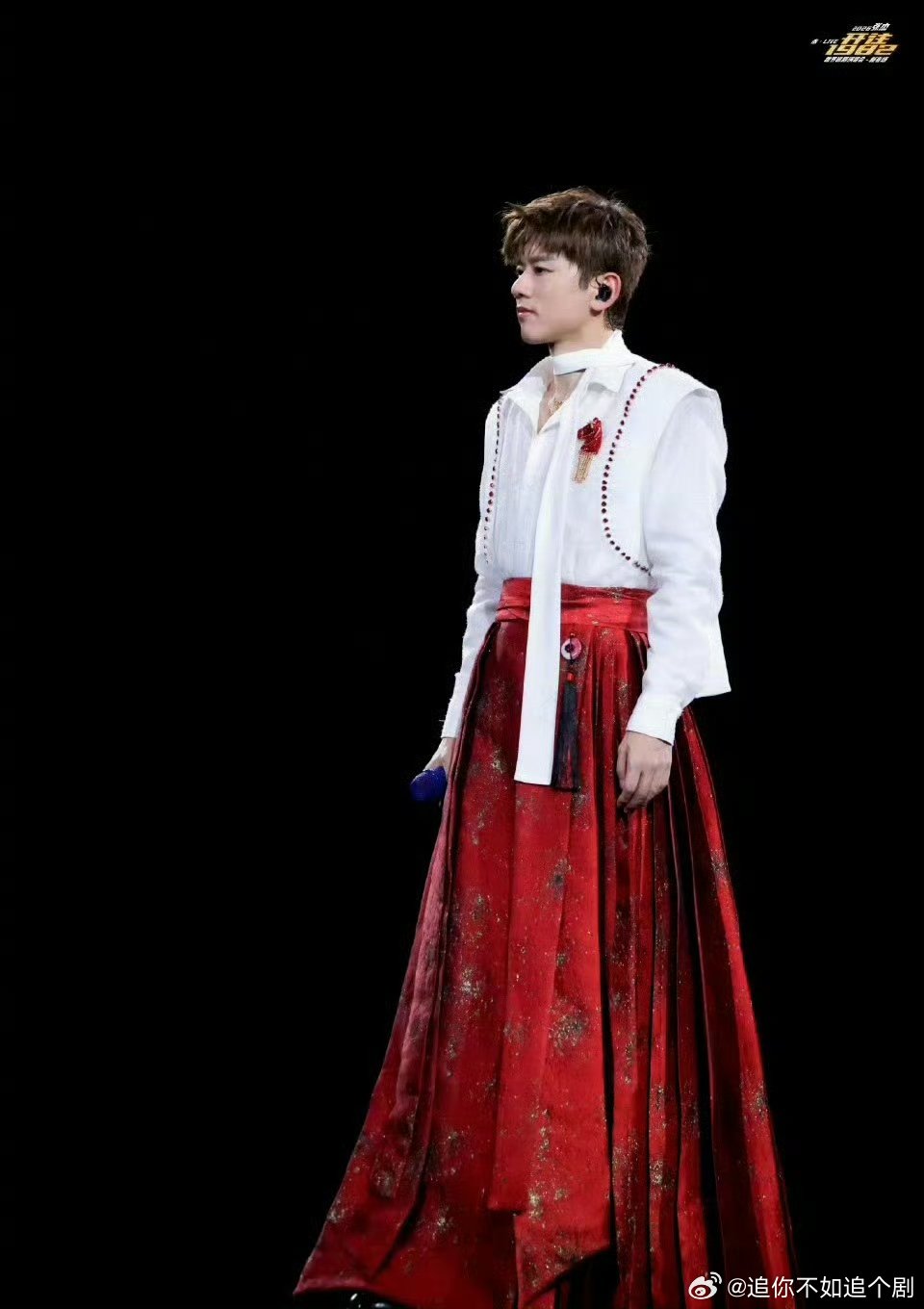 张杰鸟巢首位16连开歌手张杰的鸟巢关键帧 张杰的鸟巢关键帧，每一幕都是华语演唱会