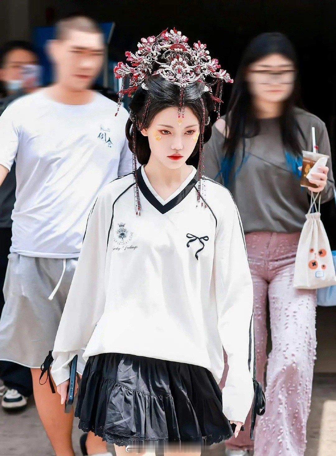 罗云熙风正在席卷横店