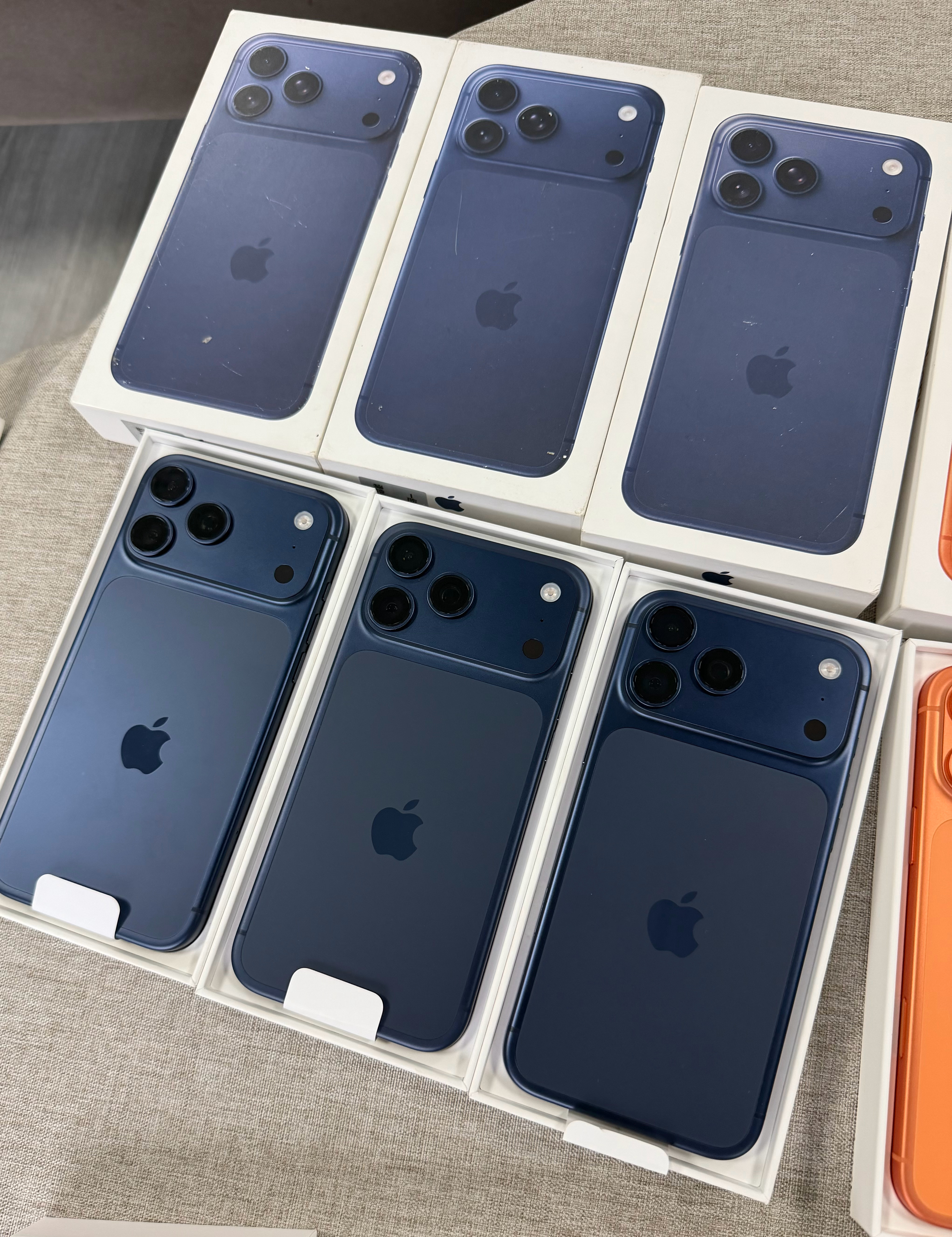 搞了点优势货源，全新仅激活0循环的iPhone17 Pro Max，都是国行带发