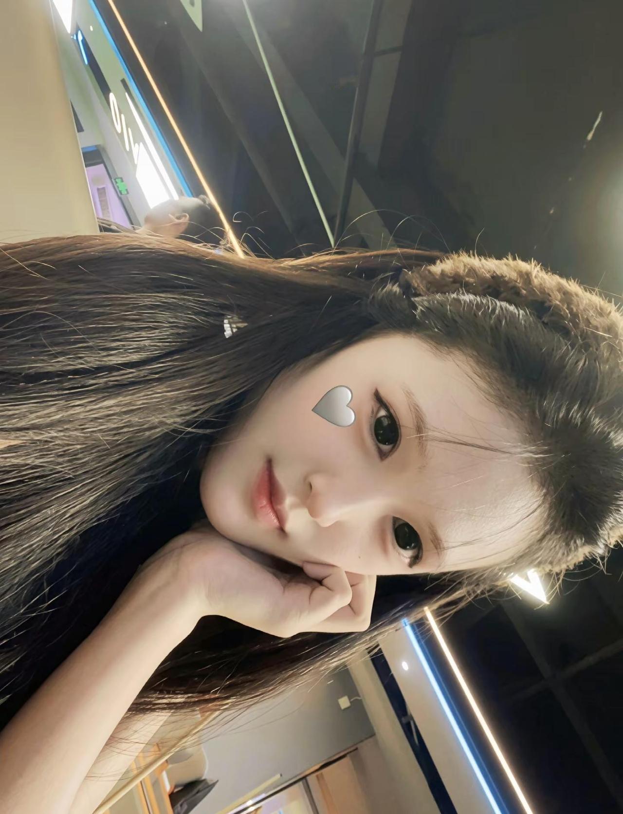 你每一次把我哄回来都没有好好对我也没有好好珍惜我我一次次妥协让你更不害怕失去我可