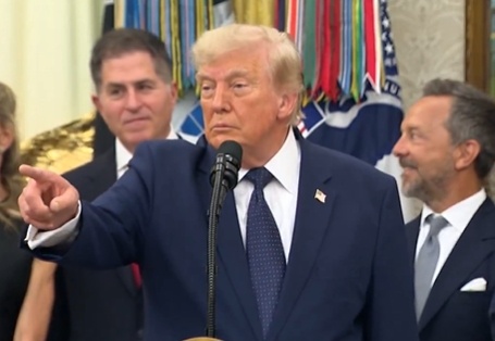 美国总统特朗普在昨天的采访中表示承认就巴洛贡红牌停赛一事致电国际足联主席因凡蒂诺