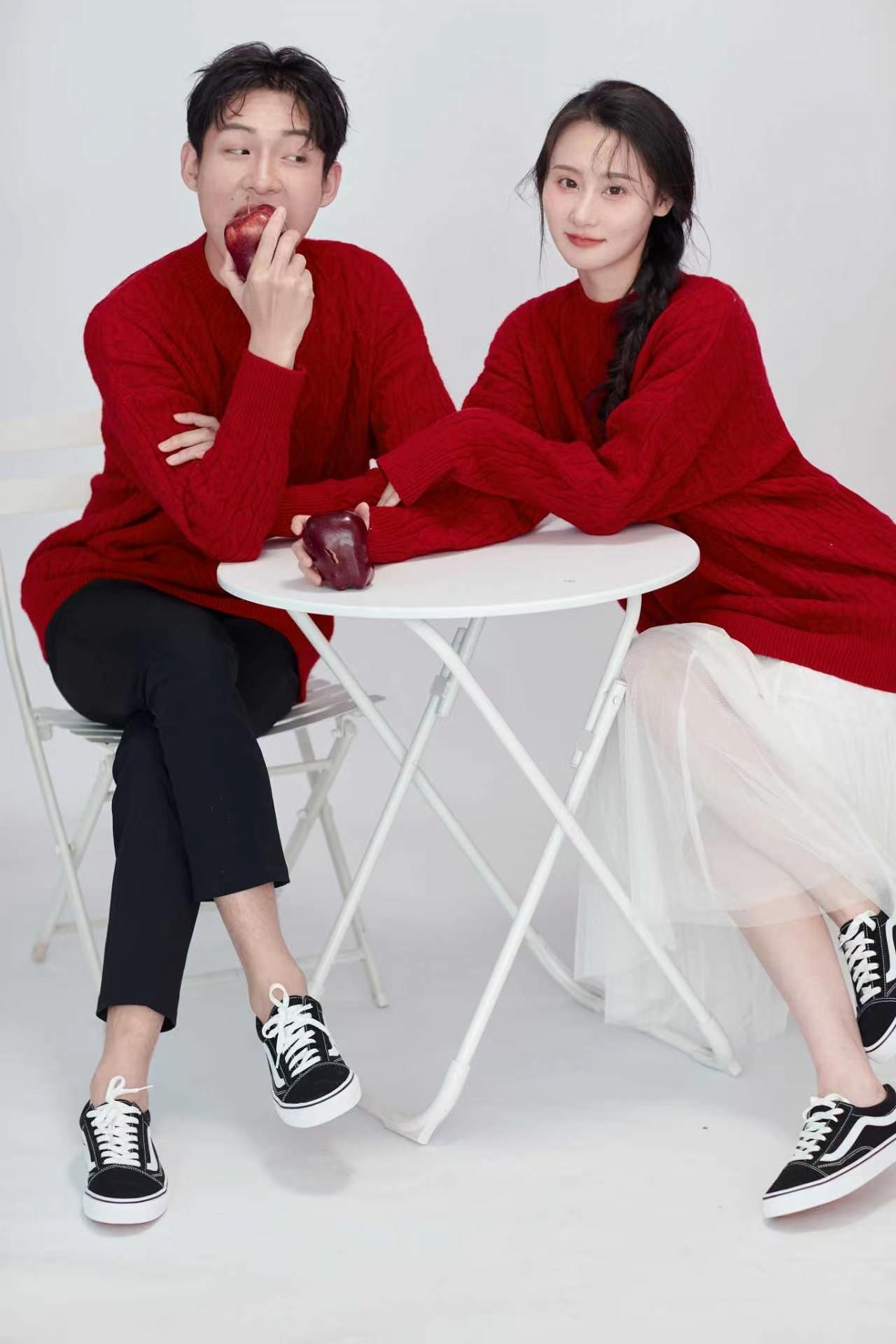 喜嫁风，是中国人才懂的极致浪漫。❤️🏮 这组婚纱照，把“大婚之日”的仪式感拉满