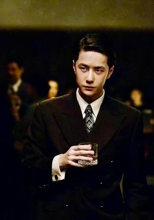 为什么程耳会说《无名》里面的王一博就像是从三十年代走出来的人？民国时期受中西文化