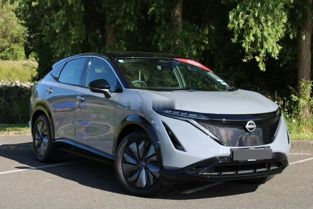 新西兰版的艾睿亚，这是库存新车，说是卖不动优惠了三万多人民币，这车目前的售价折合