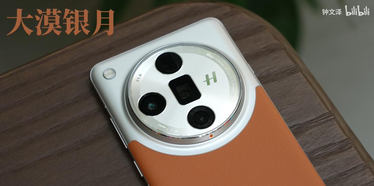 钟文泽能做到这么大体量，确实有一手的，介绍产品都能讲到点上
前不久OPPO Fi