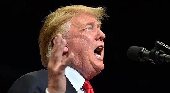 东京做梦都没想到，终结高市早苗政治生命的不是中国导弹，而是特朗普的“点赞”！中美