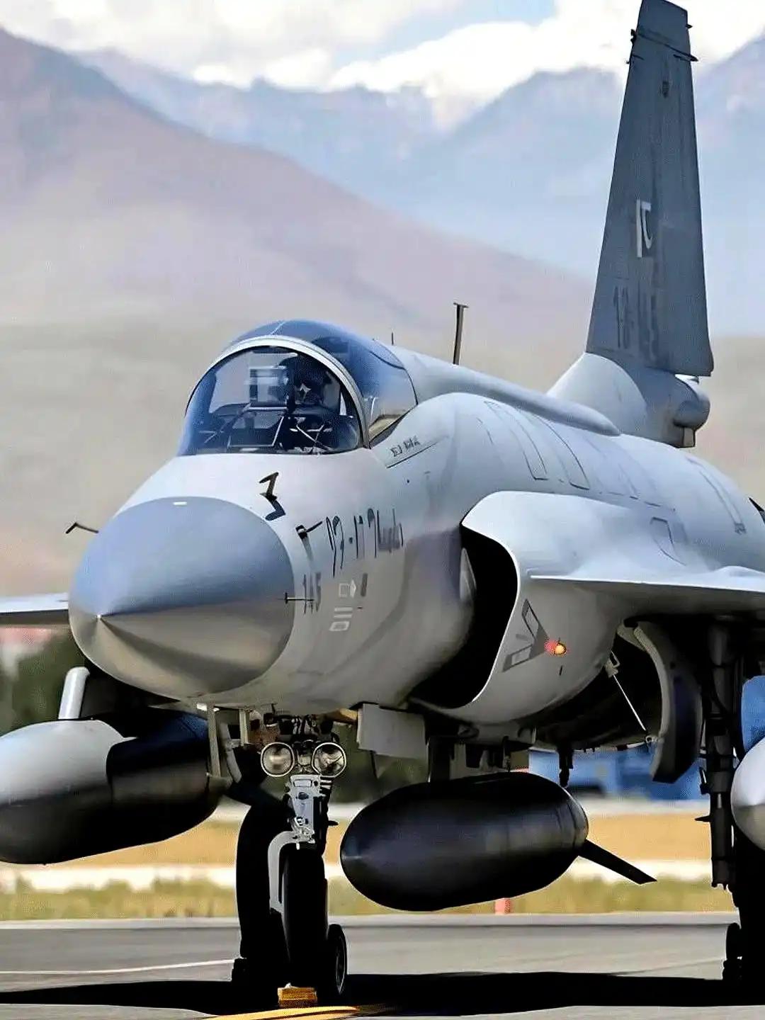 巴基斯坦打赢了五月份的印巴三日冲突，巴基斯坦自己装备的武器开始在第三世界尤其是伊