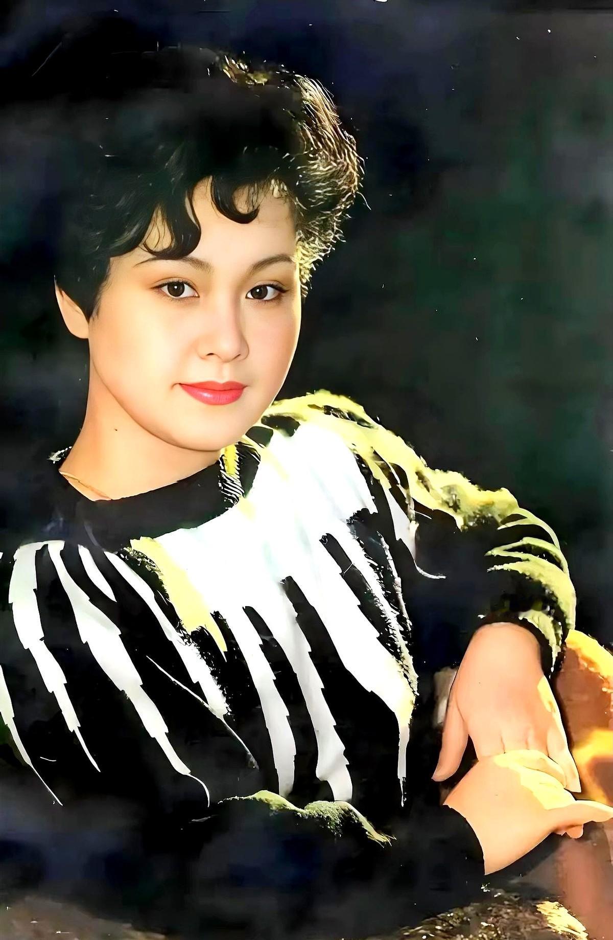 说到华语乐坛的天后级人物，总有几个名字一出现就能引发集体回忆杀。

今天刷到一份