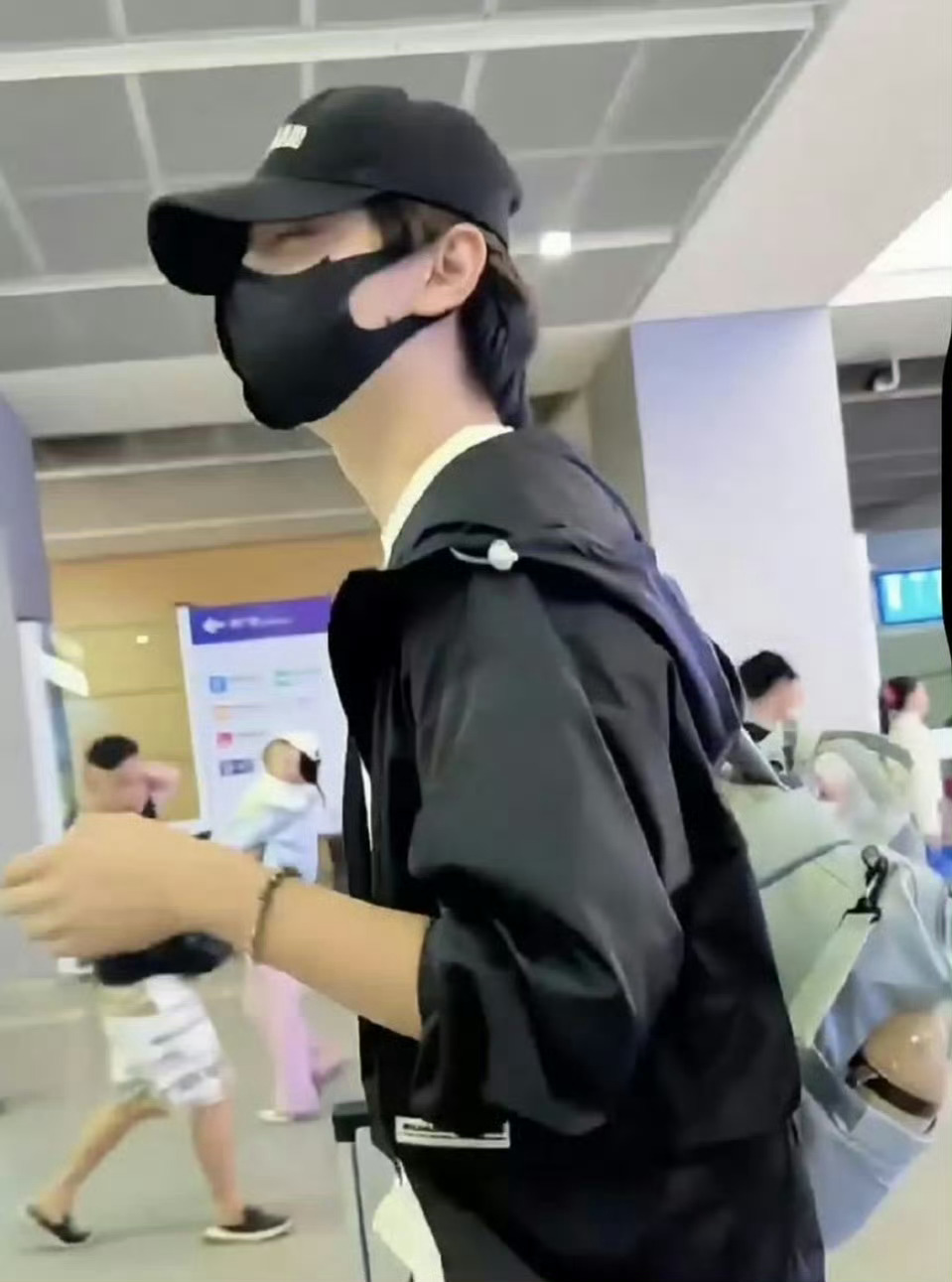 你们天天说奶爸奶爸，谁能给我科普一下啊？我觉得我有点看不懂了，奶爸到底是谁啊？ 