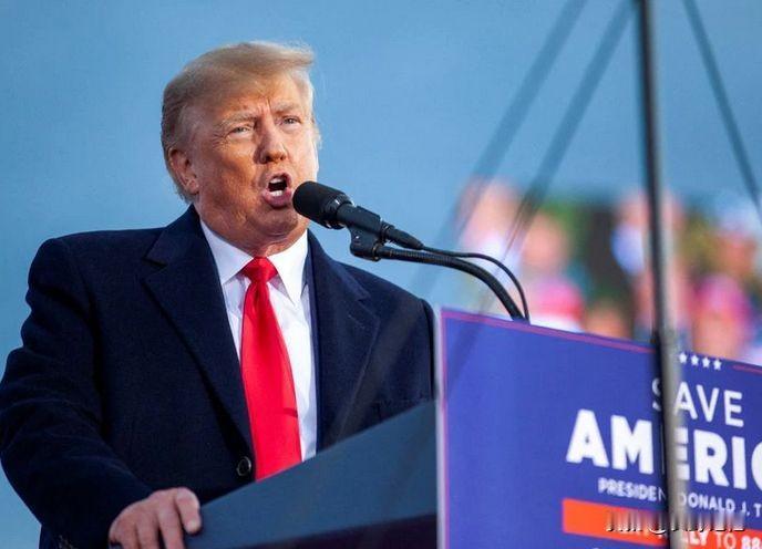 真把自己当回事了！3月15日据美国媒体消息，从目前情况看，特朗普此前已向欧盟以及