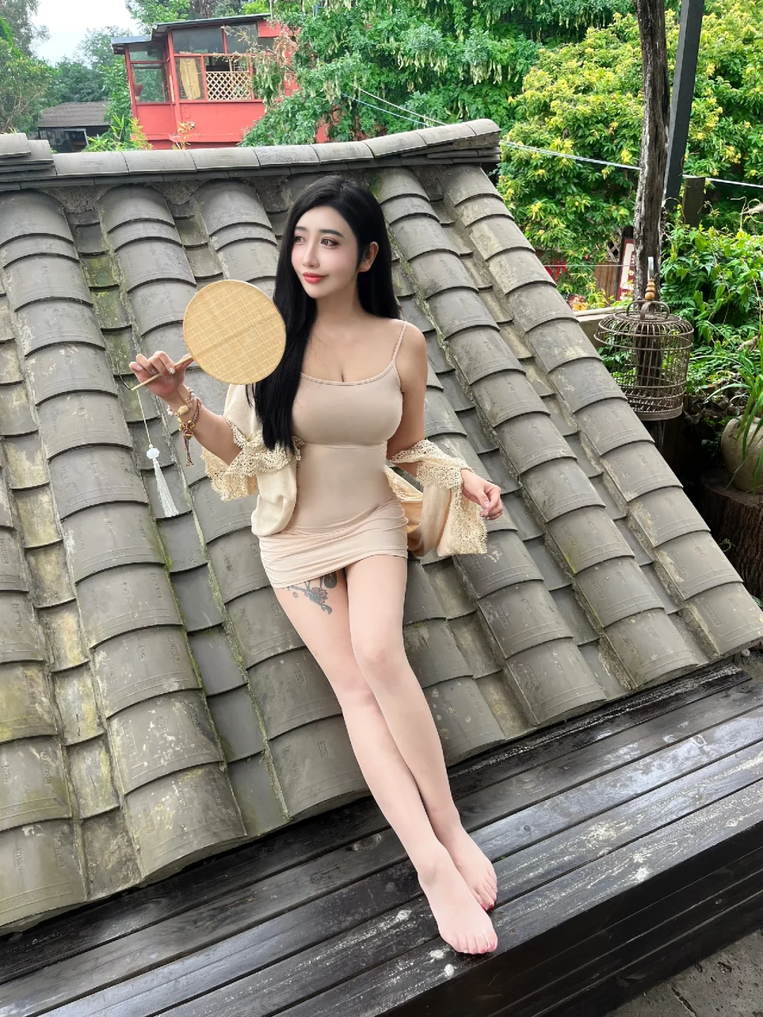 昆明还是太超前了…上房揭瓦🧱屋顶下午茶🫖