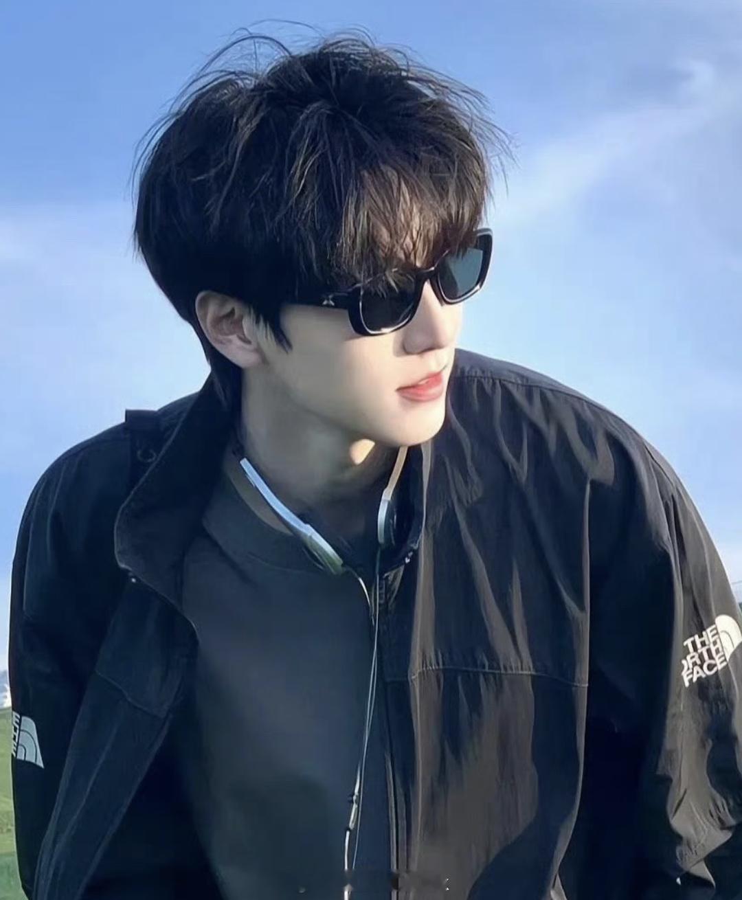 𝙒𝙚𝙘𝙝𝙖𝙩  |  阳光男头 | 简单干净 | 高质量男头📷 素