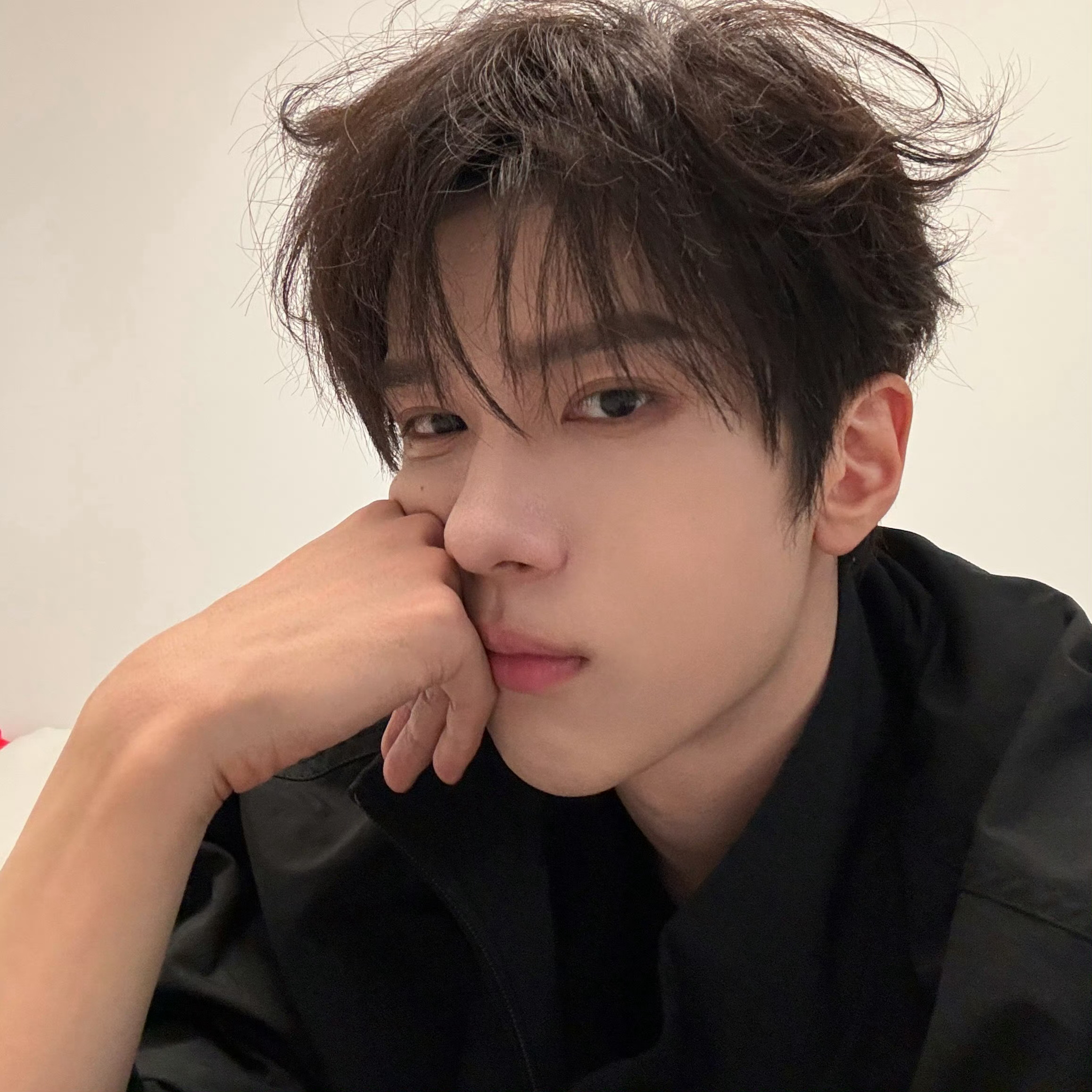 余承恩 yce余承恩天书黎明 yce余承恩顾天 "你如咖啡馆氤氲的拿铁，在每个深