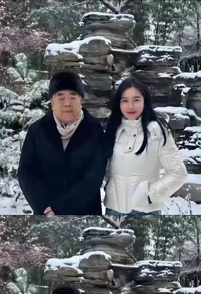 真羡慕范增，人家87岁，老婆徐萌37岁，两人整整相差50岁。
据说人家两人是情投